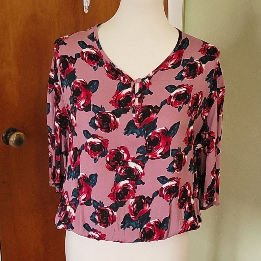 BKE open back blouse